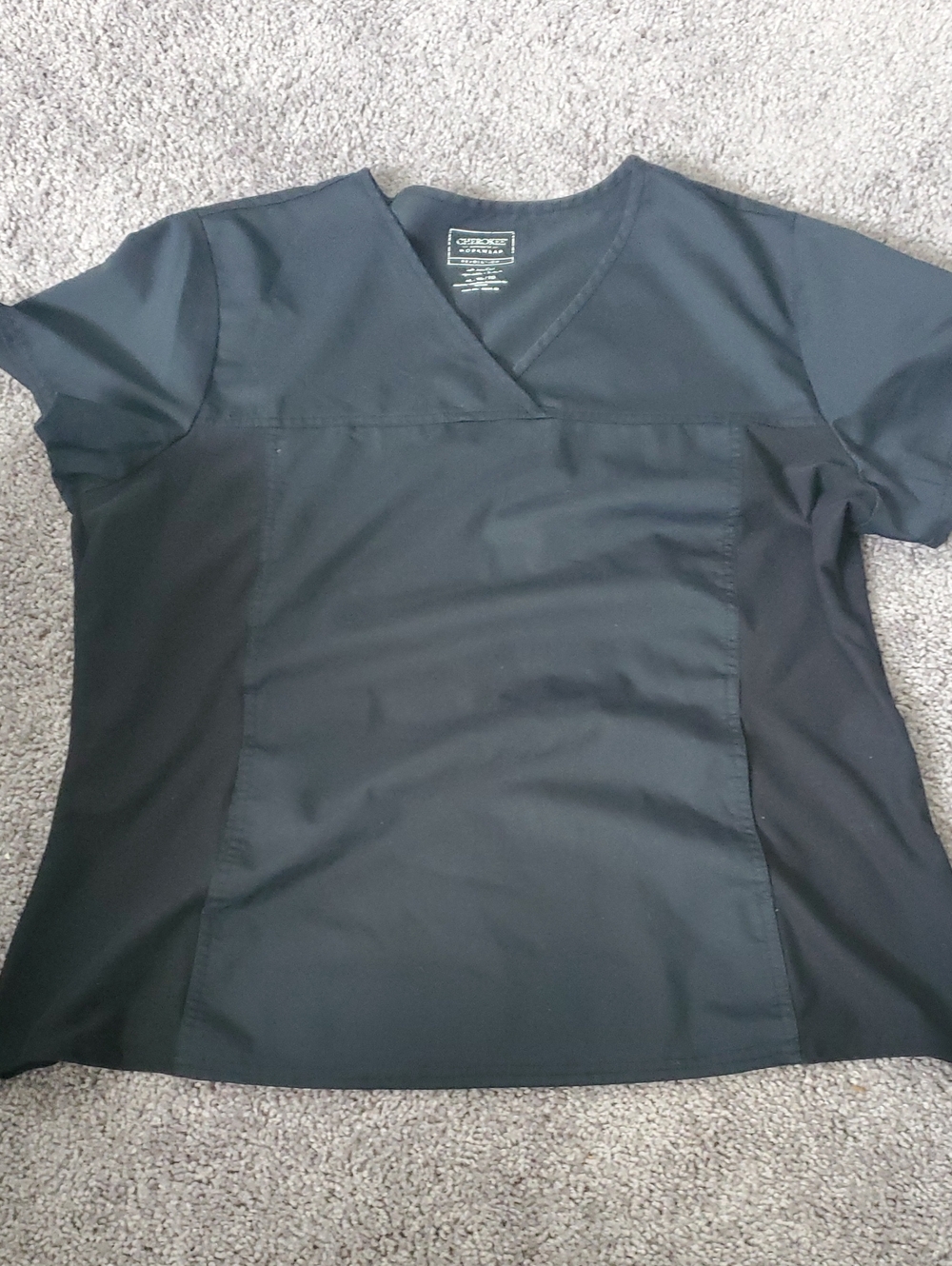 Cherokee Workwear Women's V-Neck Scrub Top - Black